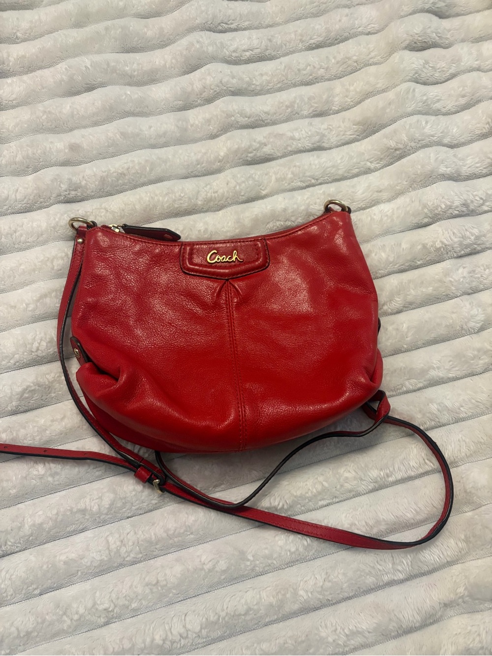 Coach Red Leather Ashley Swingpack Crossbody with Gold Logo